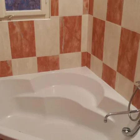 Krasny Klidny Byt Primo V Centru Na Pesi Zone Apartament *